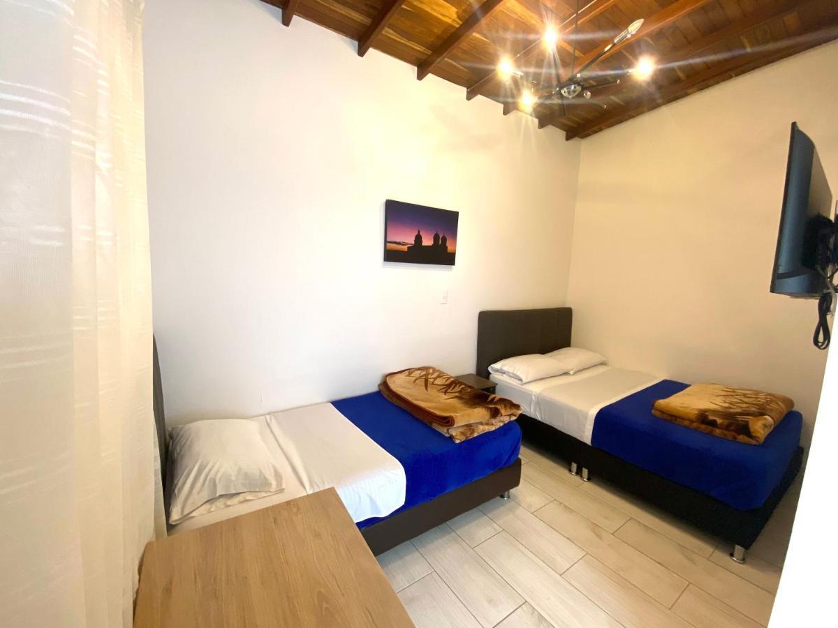 Hotel Mi Casa Del Norte Santa Rosa de Osos Exteriör bild
